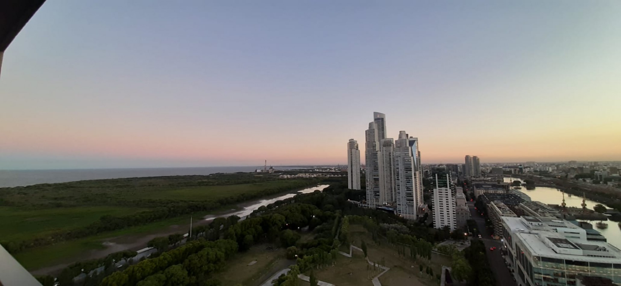 Alquiler temporario en Puerto Madero 3 ambientes River View Piso Alto