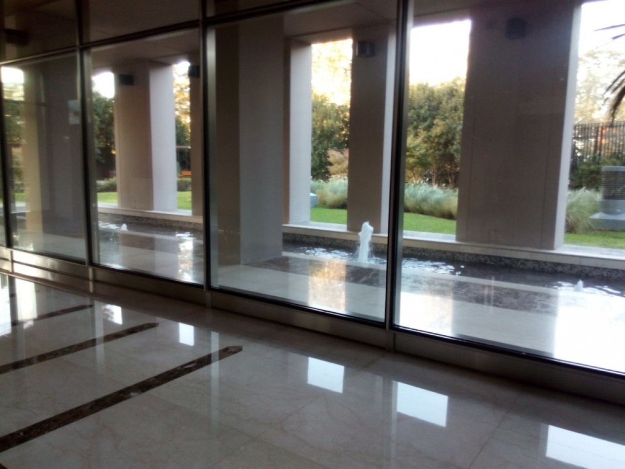 Departamento en venta 4 ambientes en Puerto Madero Torre River View piso alto 2 cocheras y 2 bauleras