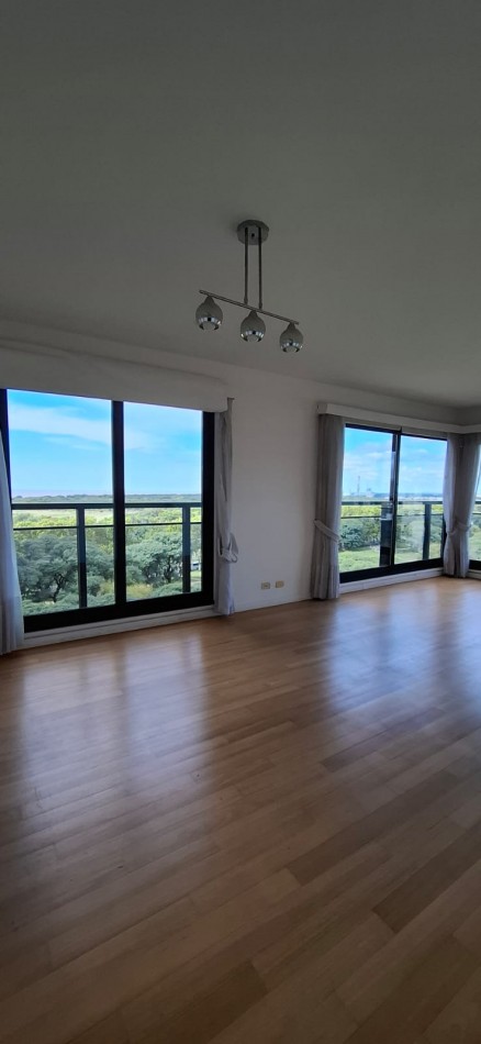 Departamento en venta 4 ambientes en Puerto Madero Torre River View piso alto 2 cocheras y 2 bauleras