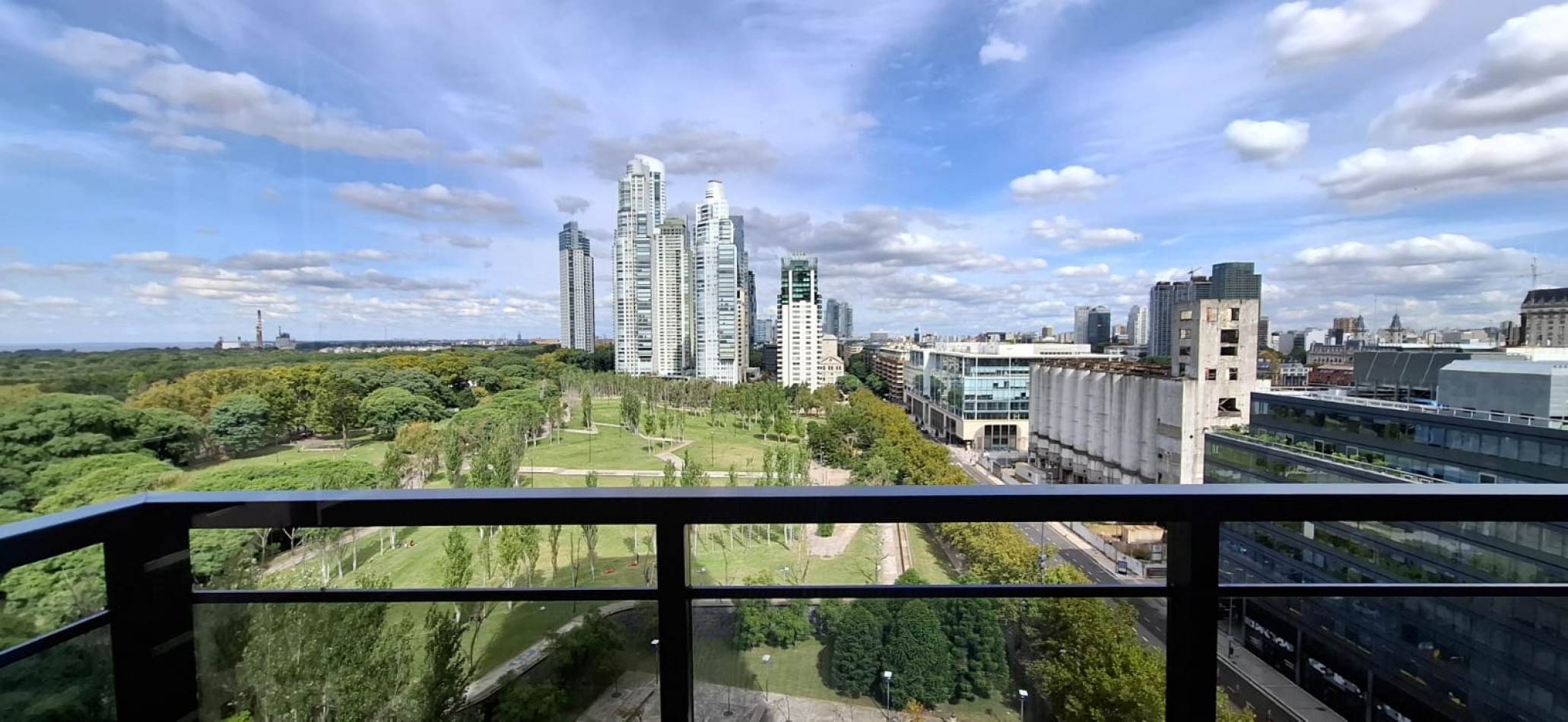 Departamento en venta 4 ambientes en Puerto Madero Torre River View piso alto 2 cocheras y 2 bauleras