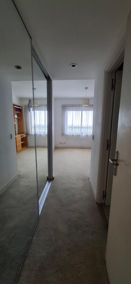 Departamento en venta 4 ambientes en Puerto Madero Torre River View piso alto 2 cocheras y 2 bauleras